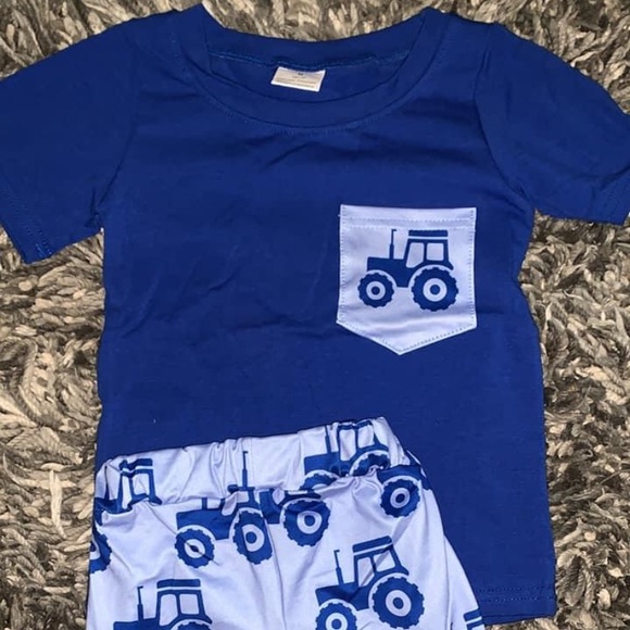 Toddler Tractor Outfit - Picture 1 of 2